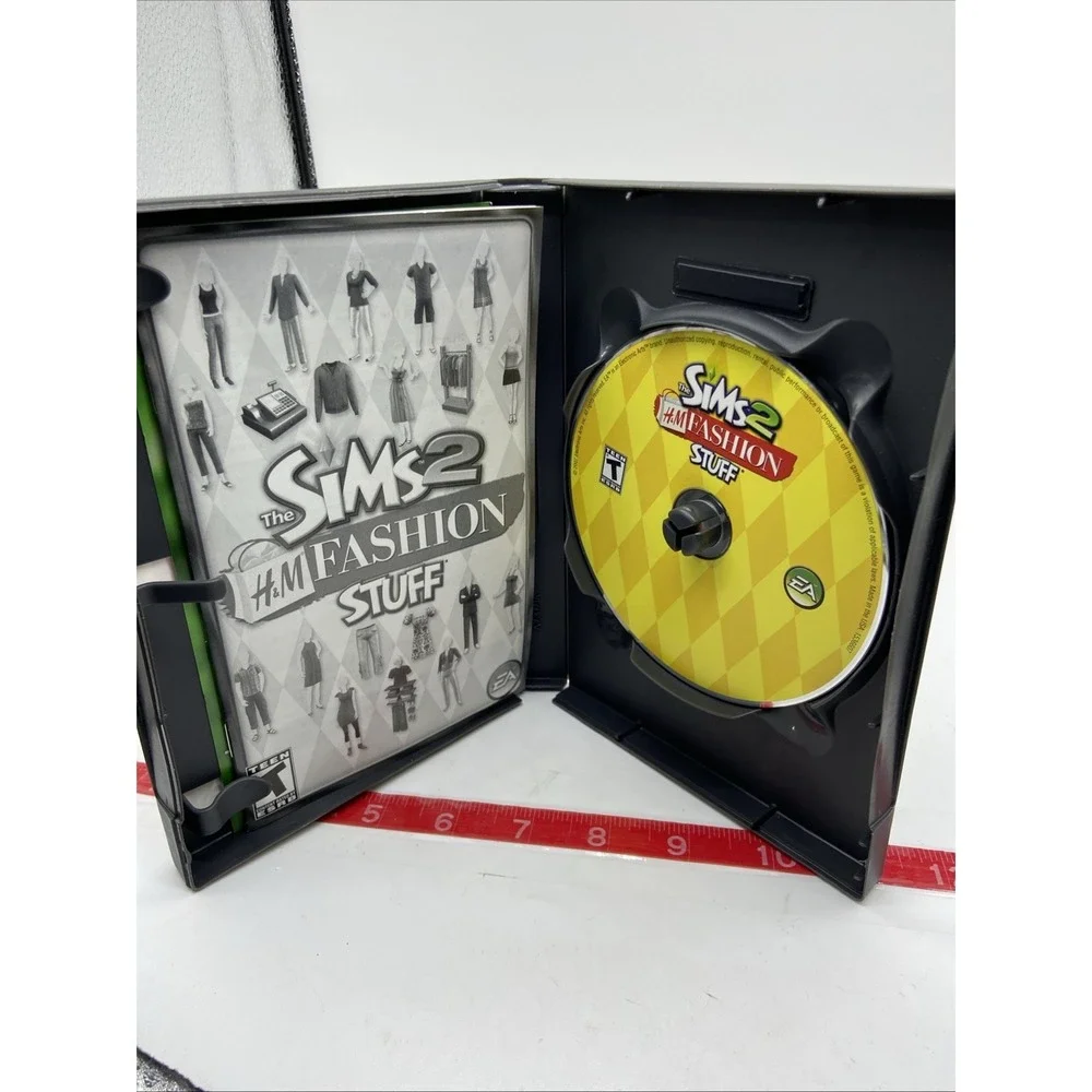The Sims 2 PC Lot‎ of 5 Games Seasons Nightlife Double Deluxe Glamour Fashion